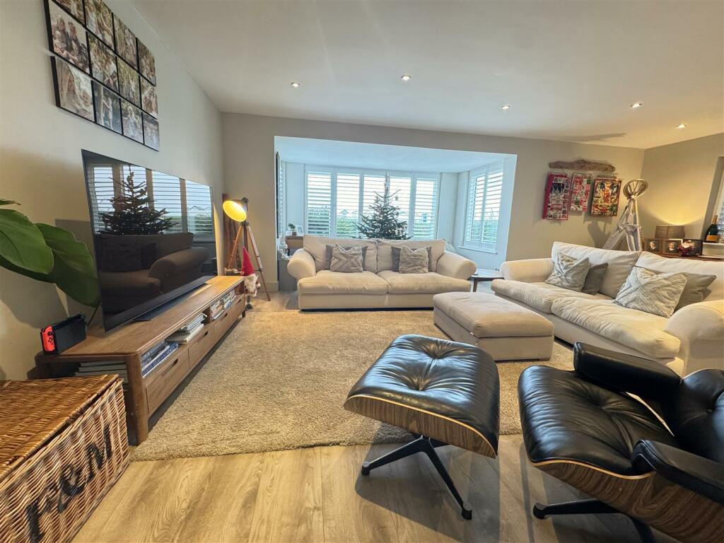 Additional image 5 of Marine Crescent, Goring-By-Sea, Worthing