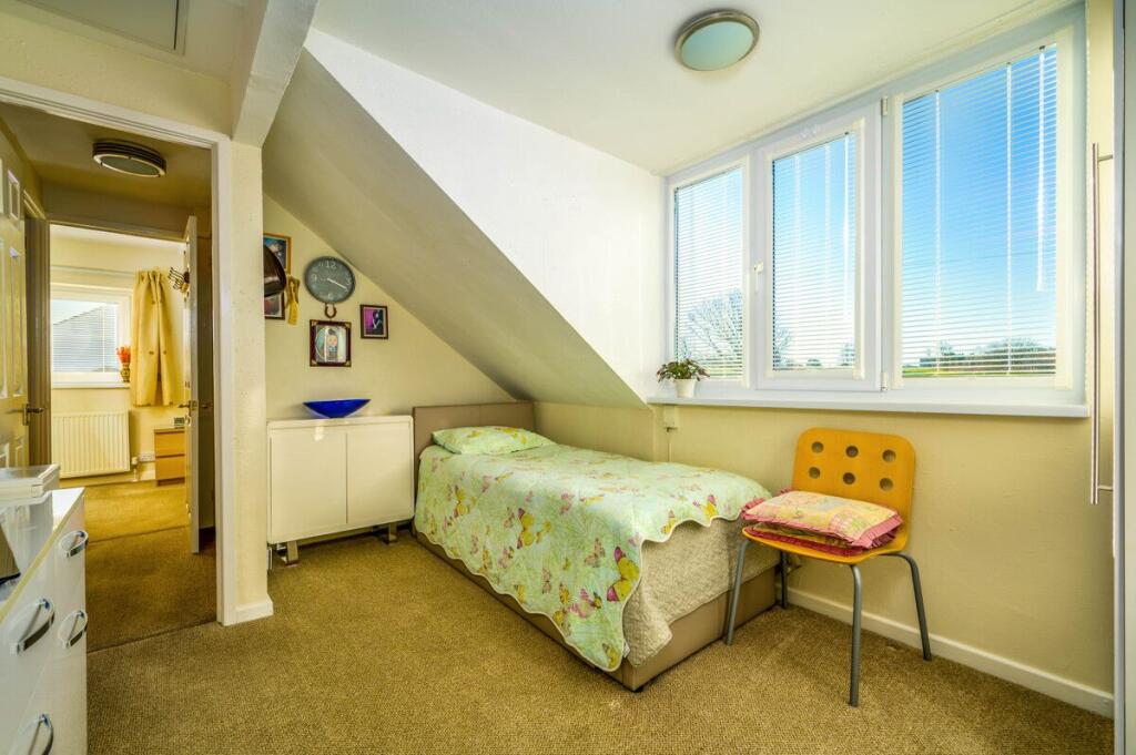 Additional image 17 of Moorland Road, Drighlington