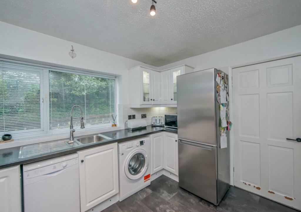 Additional image 12 of Whitechapel Road, Cleckheaton, BD19