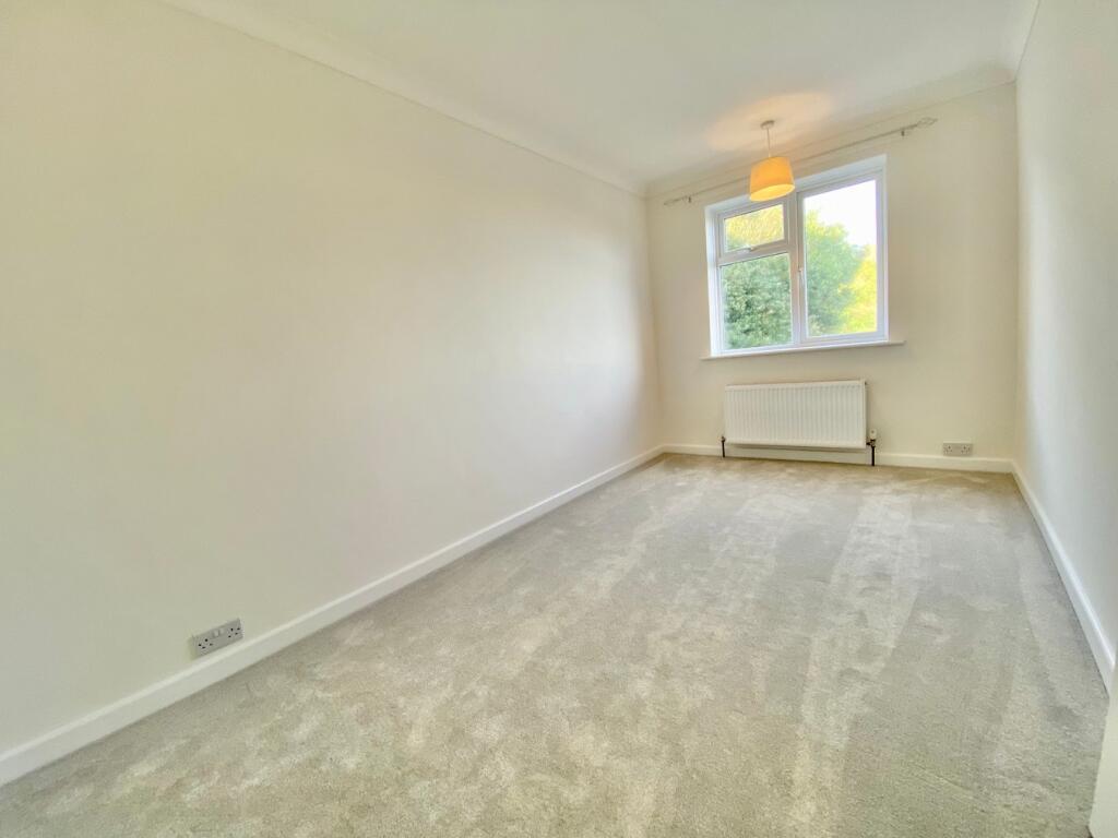 Additional image 8 of Sea Road, Barton on Sea, BH25