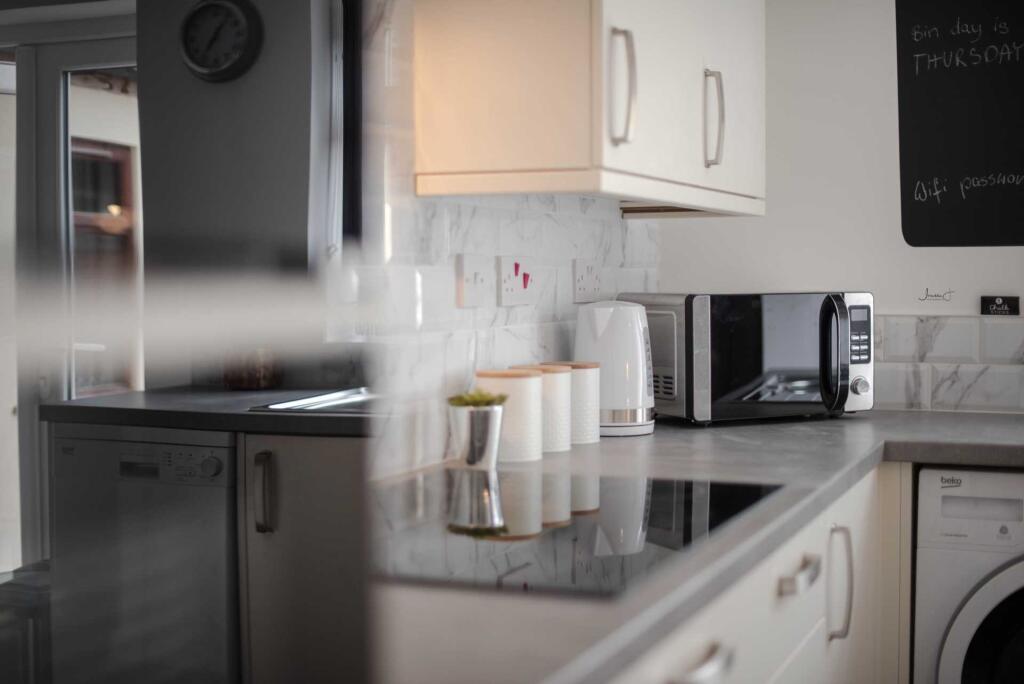 Additional image 93 of Mayfield Avenue, Bolton