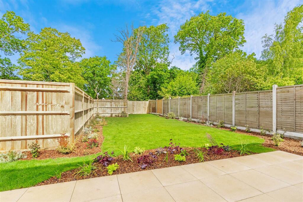 Additional image 4 of Fairway View Close, West Parley