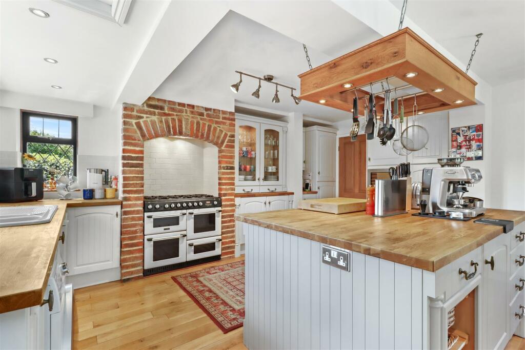 Additional image 17 of Sutton Avenue, Seaford