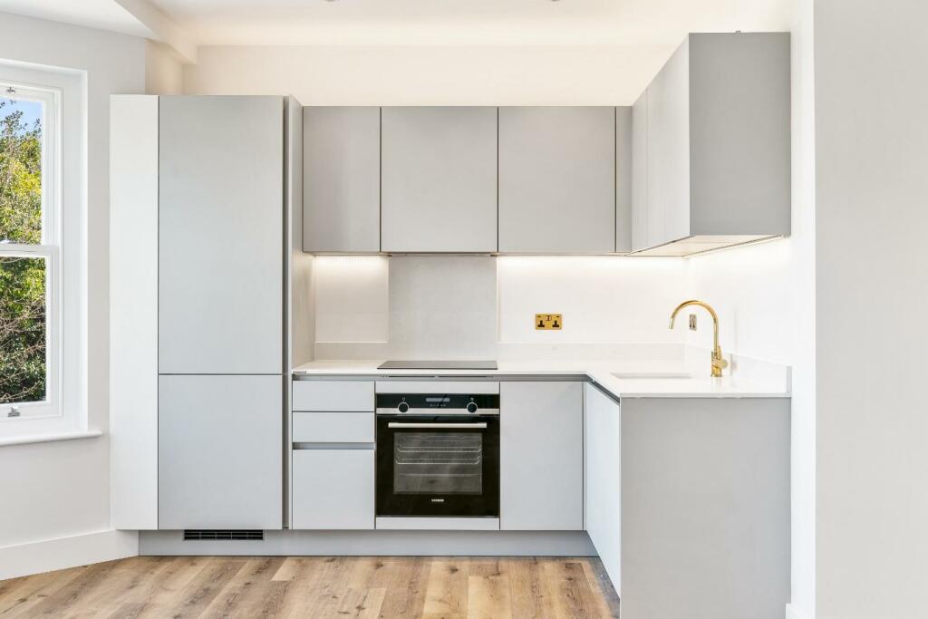 Additional image 19 of Howard Terrace, Brighton