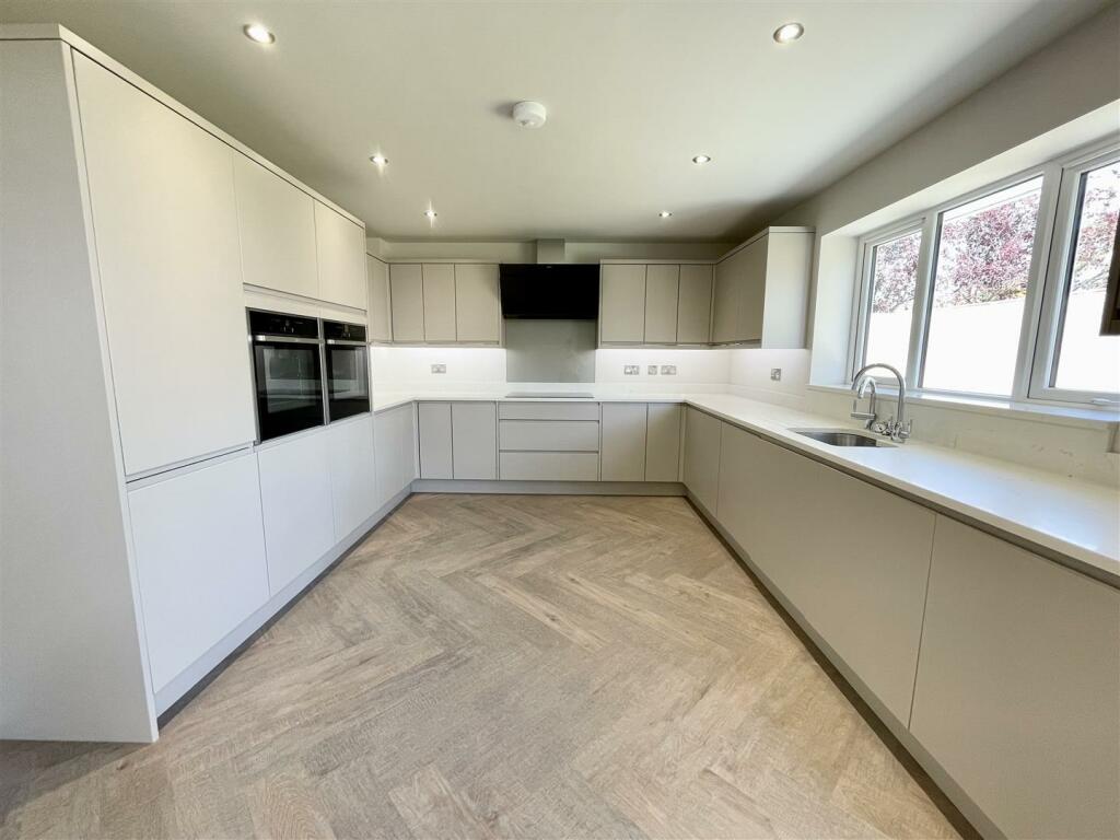 Additional image 8 of Woodlinken Drive, Verwood, Dorset