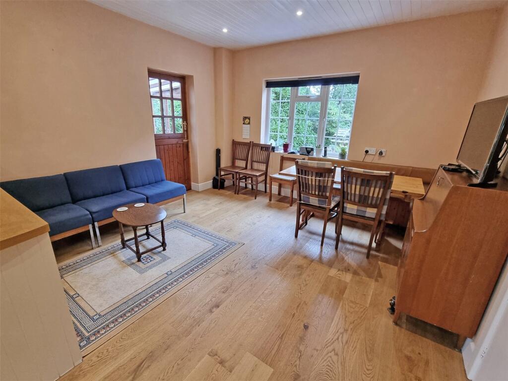 Additional image 8 of Barrs Avenue, New Milton, Hampshire, BH25