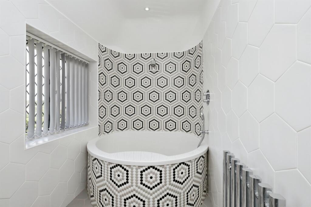 Additional image 18 of Huggetts Lane, Eastbourne