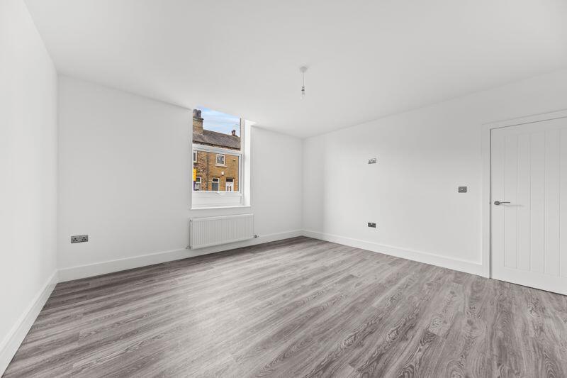 Additional image 7 of South Parade, Cleckheaton