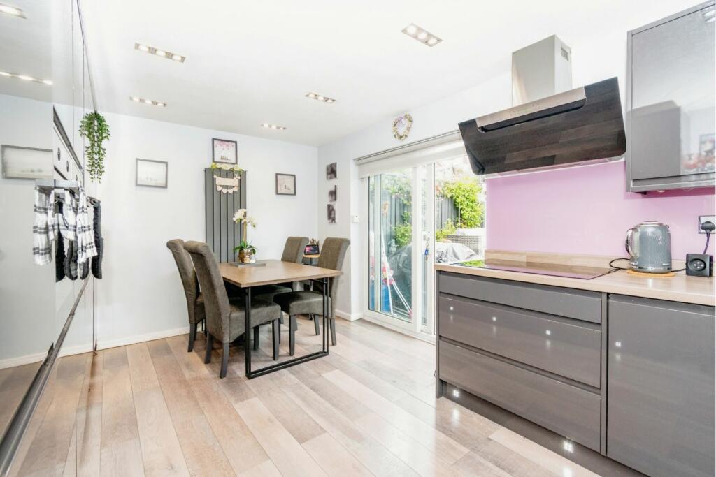 Additional image 6 of Harcourt Avenue, Bradford, BD13