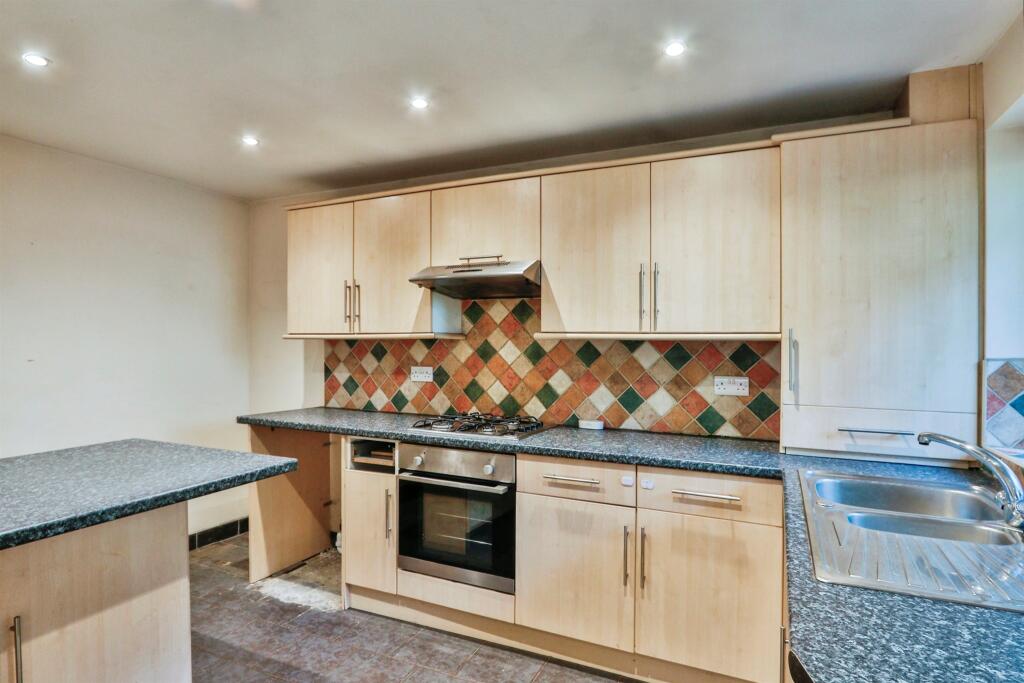 Additional image 18 of Holdenhurst Road, Bournemouth