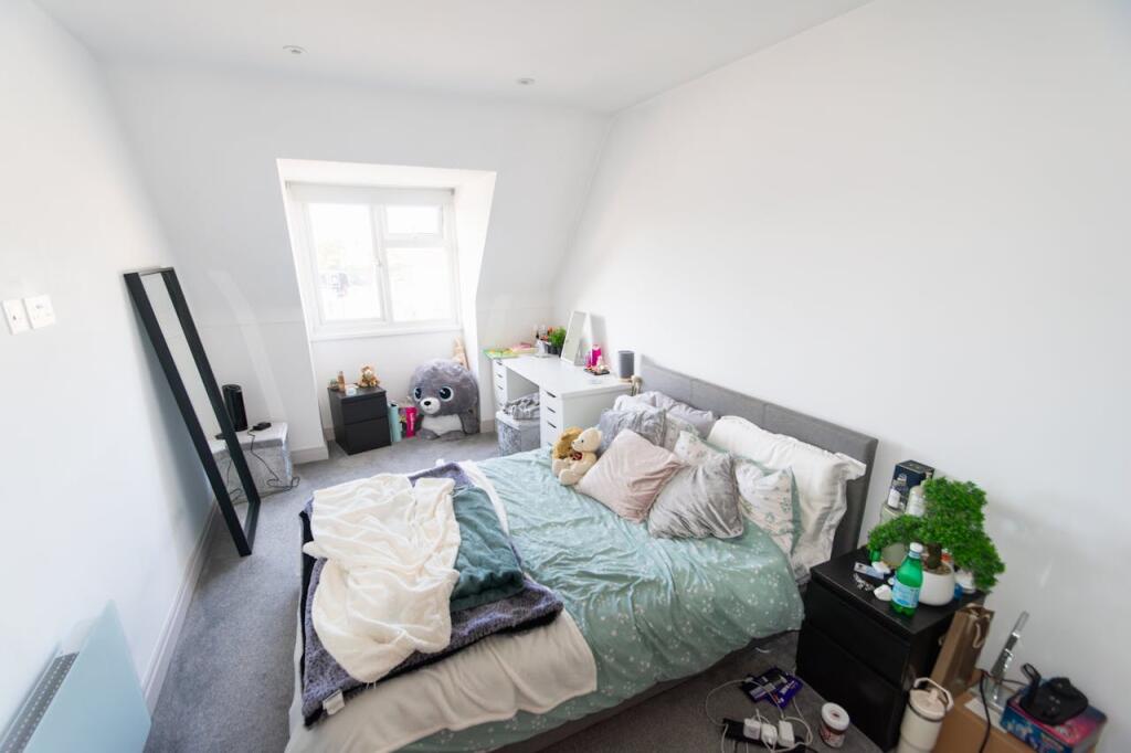 Additional image 9 of 120A-C Wimborne Road West, Wimborne, BH21 2DT