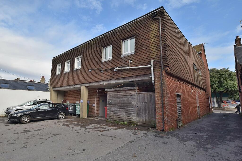 Additional image 10 of Station Road, New Milton, Hampshire. BH25 6JX