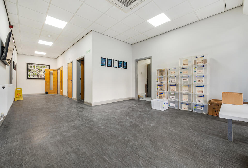 Additional image 19 of LAKESIDE HOUSE, WATERSIDE BUSINESS PARK, SMITHS ROAD, BOLTON, GREATER MANCHESTER, BL3 2QJ