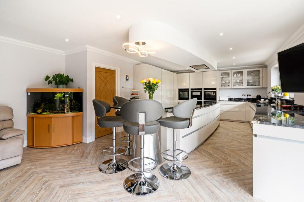 Additional image 3 of Boundary Drive, Colehill, Wimborne, Dorset, BH21