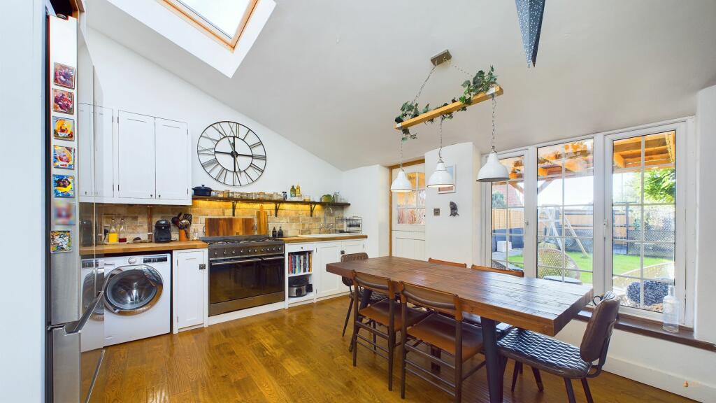 Additional image 19 of Manor Road, Lancing, BN15