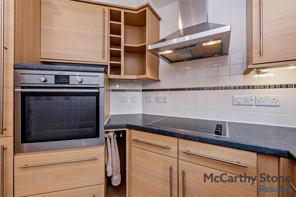 Additional image 13 of Claridge House, Littlehampton, West Sussex, BN17 5FE