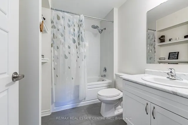 Additional image 23 of 1141 Duignan Cres