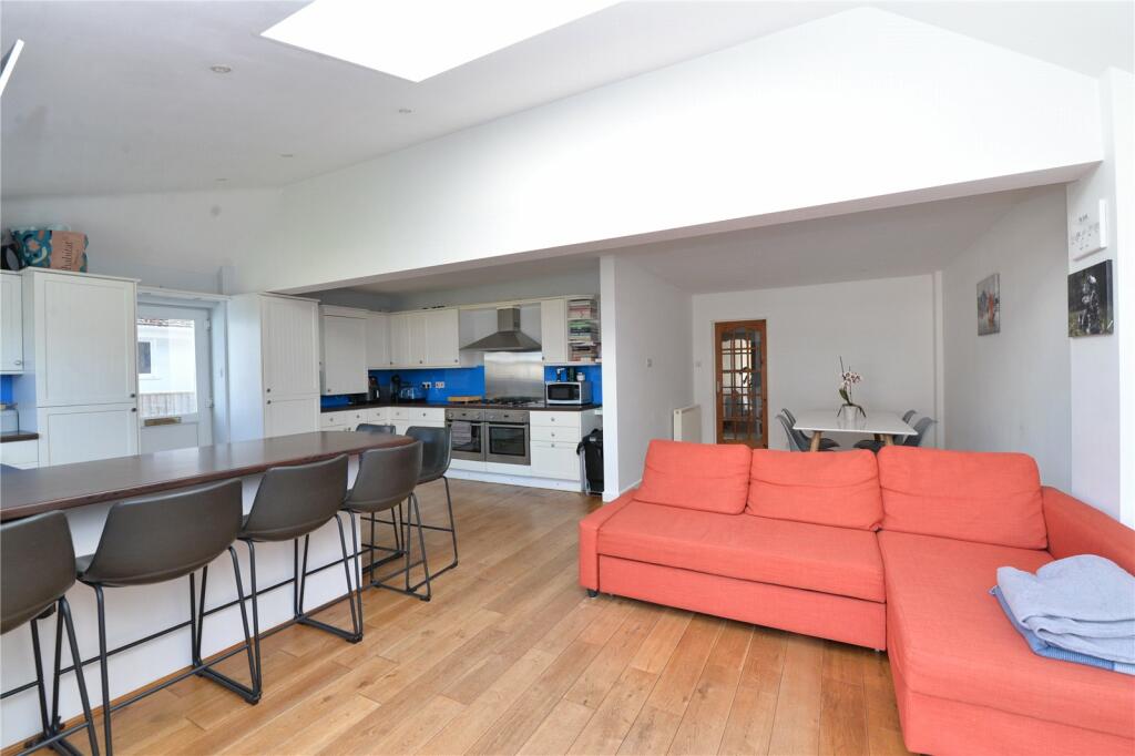 Additional image 5 of Barton Lane, Barton on Sea, New Milton, Hampshire, BH25