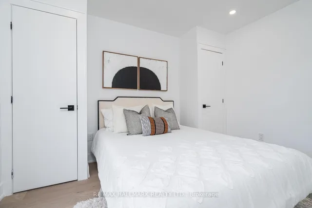 Additional image 26 of 118 Clifton Ave