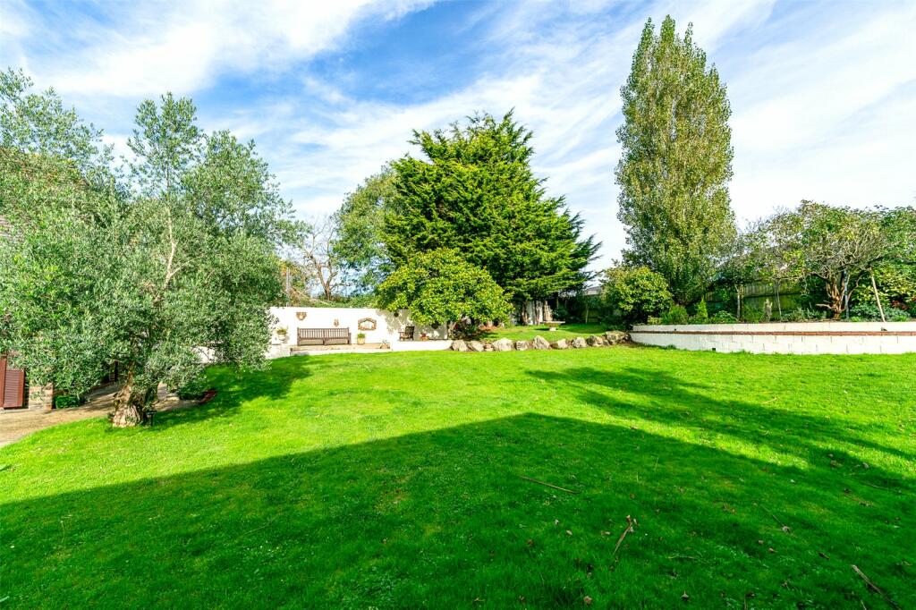 Additional image 4 of Toddington Lane, Littlehampton, West Sussex, BN17