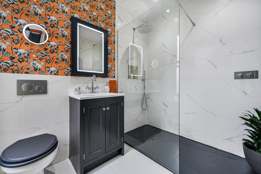 Additional image 17 of Holcombe Road, Greenmount