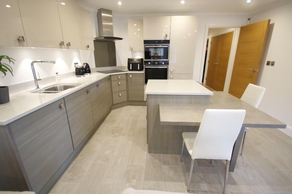 Additional image 8 of BH22 GOLF LINKS ROAD, Ferndown