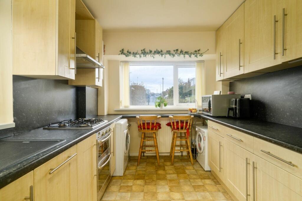 Additional image 8 of Kingsdale Gardens, Drighlington