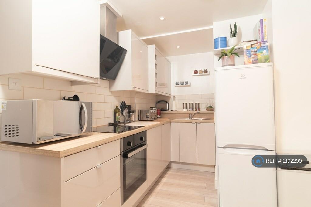 Additional image 13 of Lovely, Bournemouth, BH1