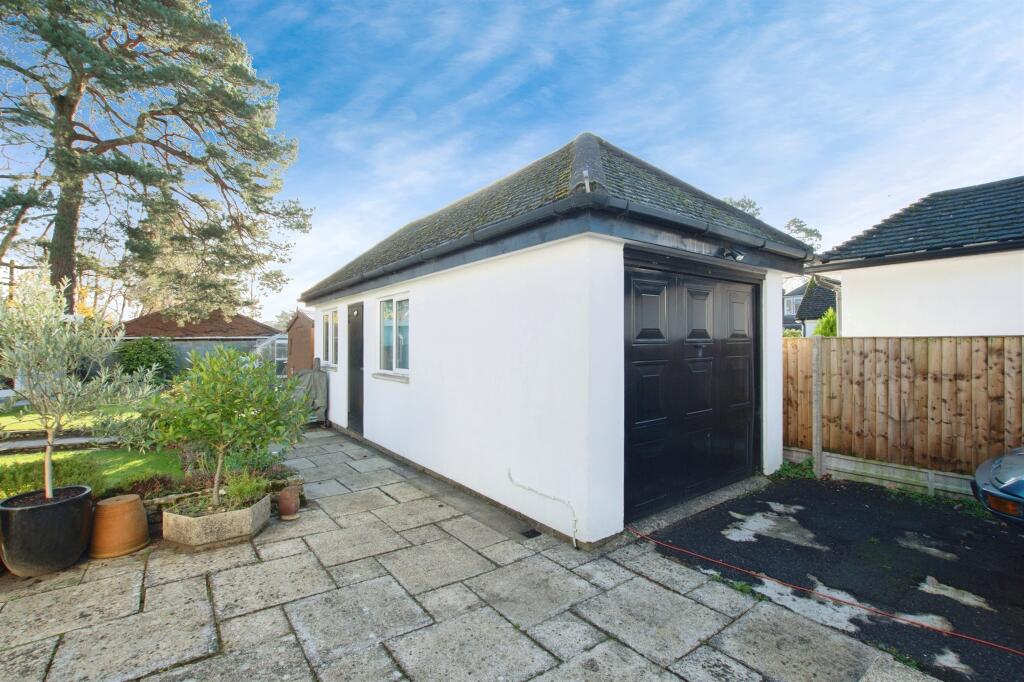 Additional image 16 of Fernlea Close, FERNDOWN