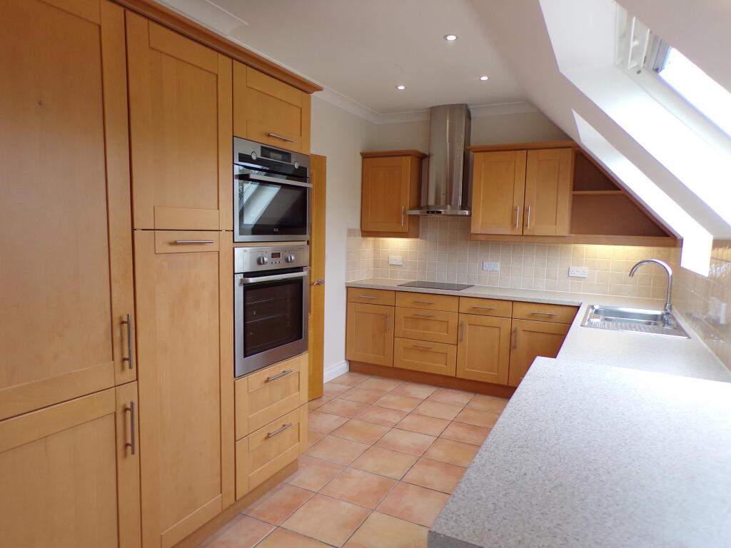 Additional image 3 of Friars Cliff Highcliffe