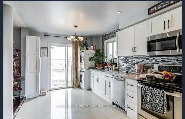 Additional image 6 of 14 Saddletree Tr