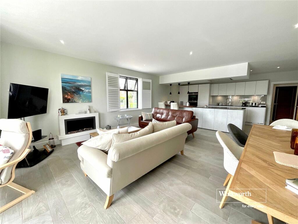 Additional image 11 of Barton Common Road, New Milton, BH25