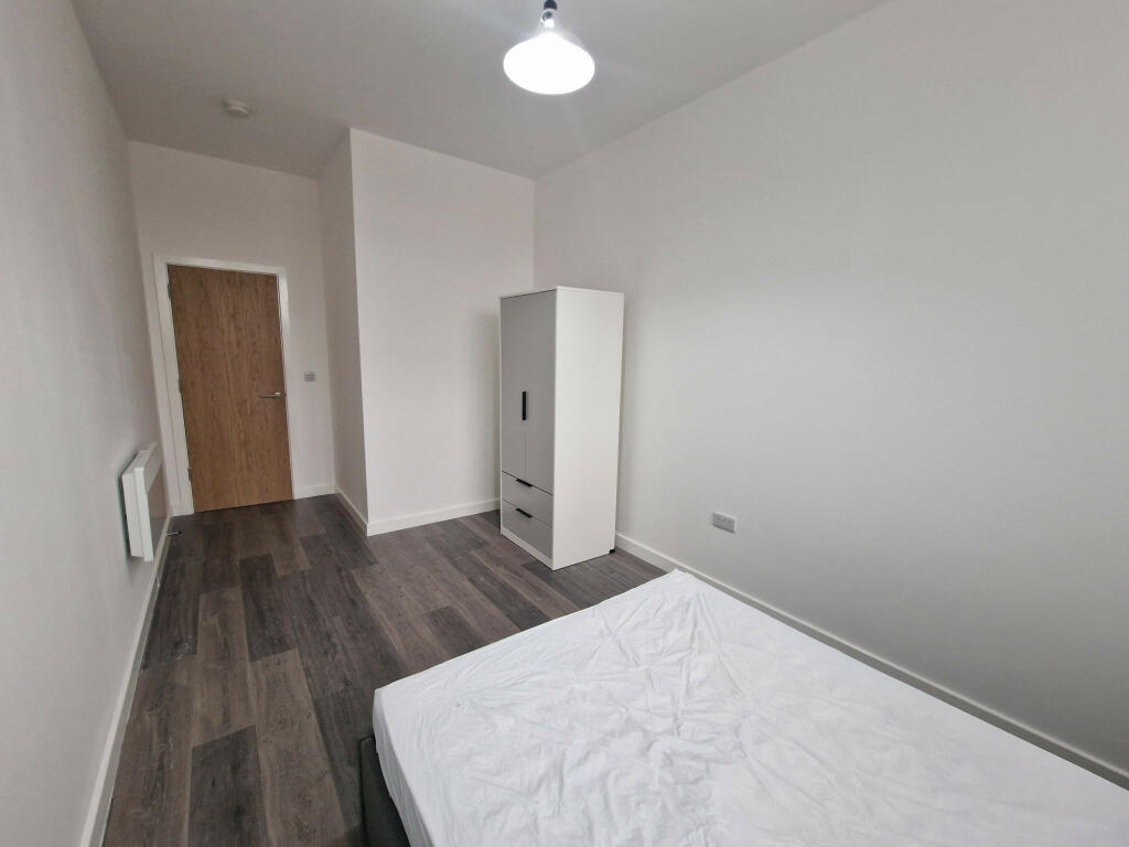 Additional image 8 of Card House, Bingley Road, Bradford, Yorkshire, BD9