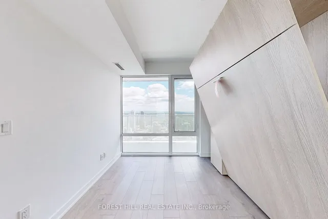Additional image 20 of 501 Yonge St Unit 4208