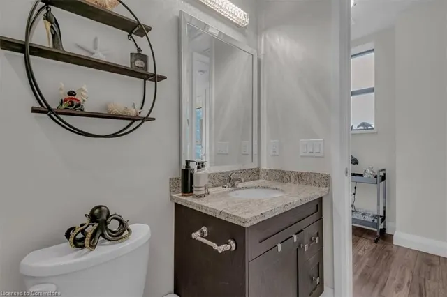 Additional image 10 of 118 King St Unit 1118