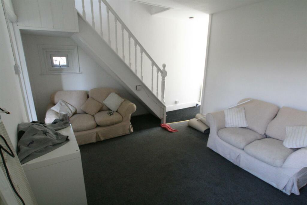 Additional image 9 of STUDENT HOUSE  Kemp Road Winton