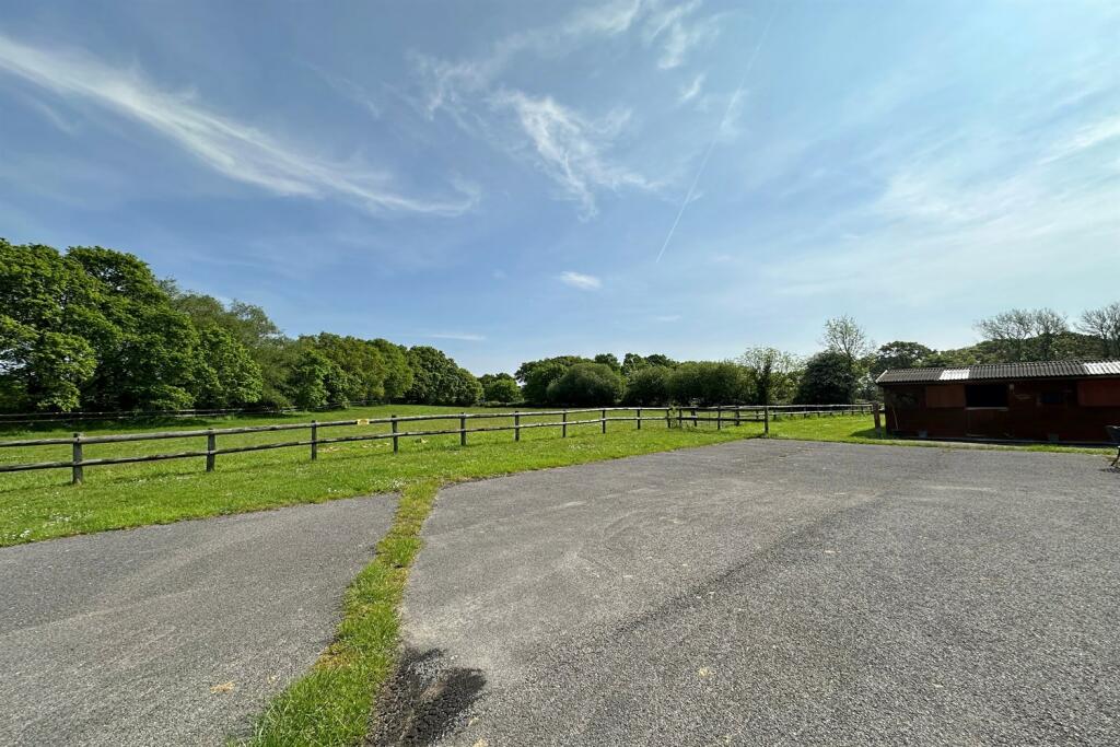 Additional image 18 of Verwood