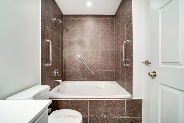 Additional image 9 of 1000 CREEKSIDE Dr Unit 605