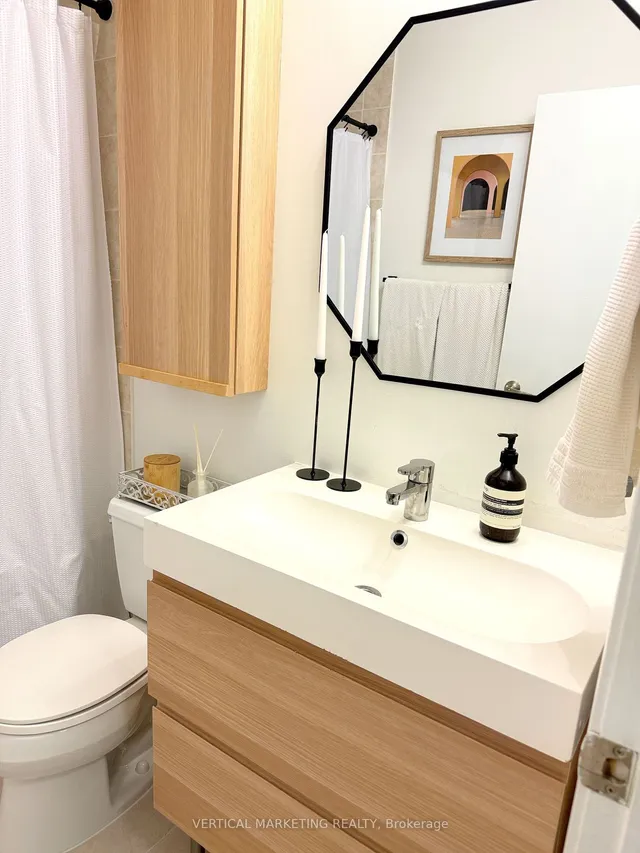 Additional image 9 of 38 Grenville St Unit 3101