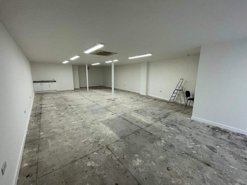 Additional image 3 of 38 High Street, Littlehampton, West Sussex, BN17