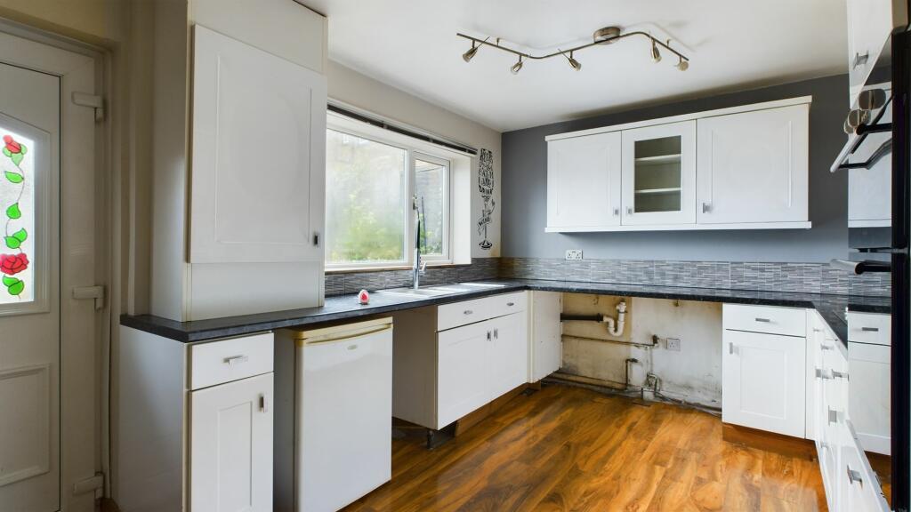 Additional image 5 of Glenroyd Avenue, Bradford, BD6