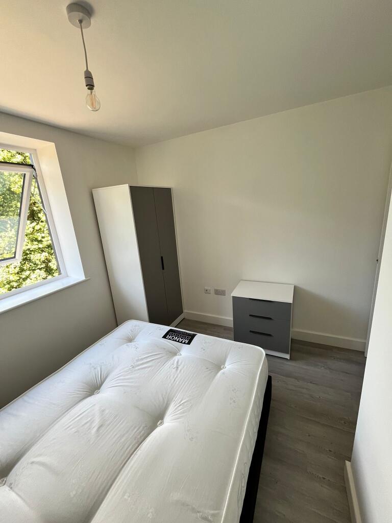 Additional image 12 of Bingley road