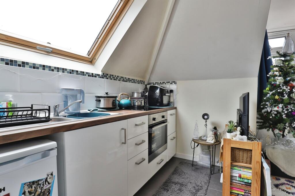 Additional image 2 of Stourcliffe Avenue, Bournemouth