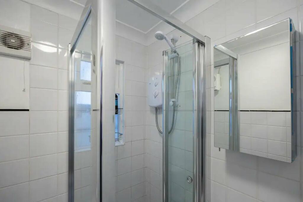 Additional image 14 of Oriental Place, Brighton, East Sussex, BN1