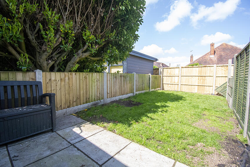 Additional image 5 of Large 1 Bedroom Apartment