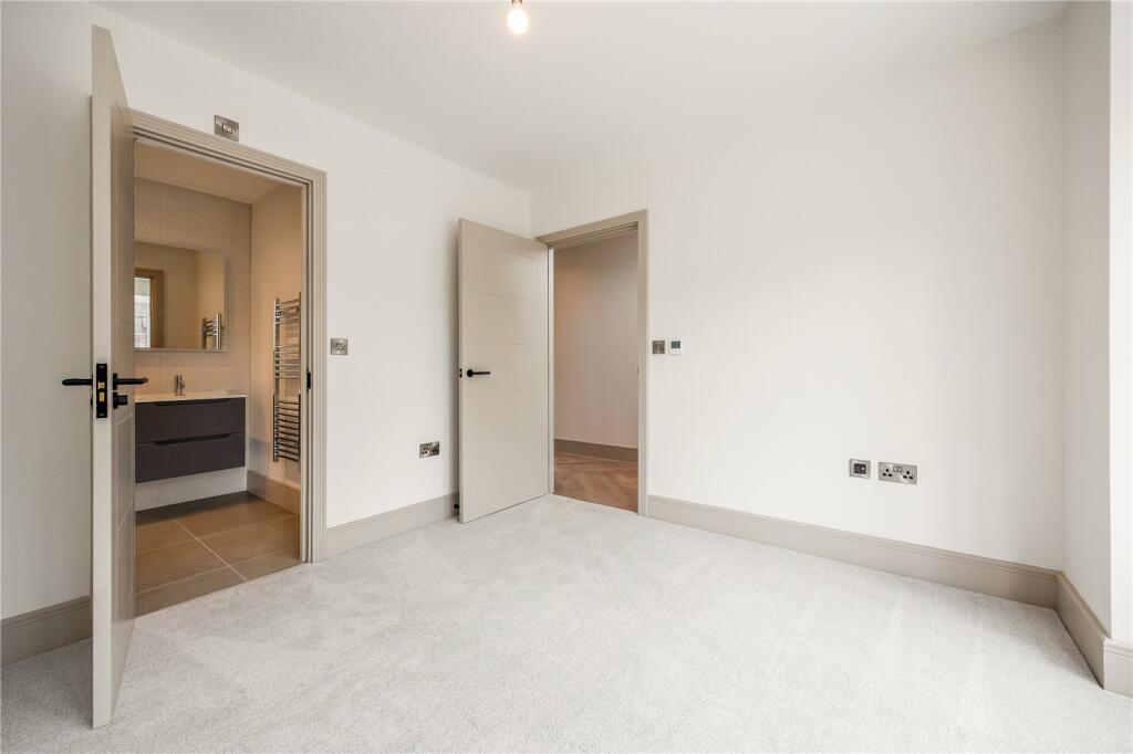 Additional image 5 of Oaks Drive, Ringwood, Hampshire, BH24