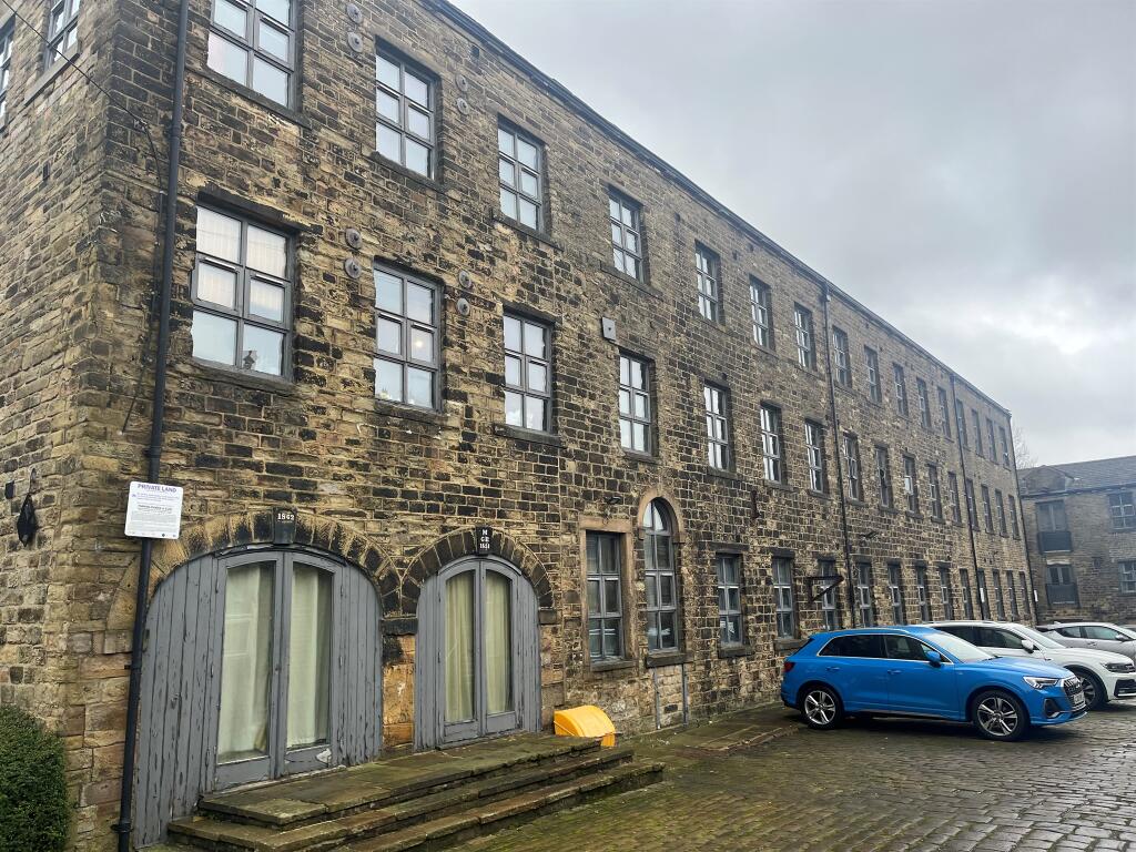 Highgate Mill Fold, Queensbury, Bradford