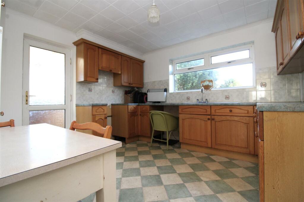 Additional image 11 of Whiteways Close, Littlehampton