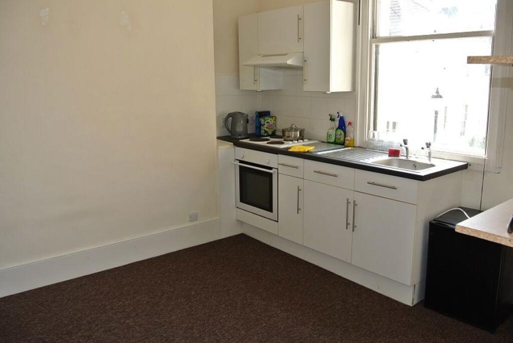 Additional image 5 of Burlington Street, Brighton, BN2 1AU