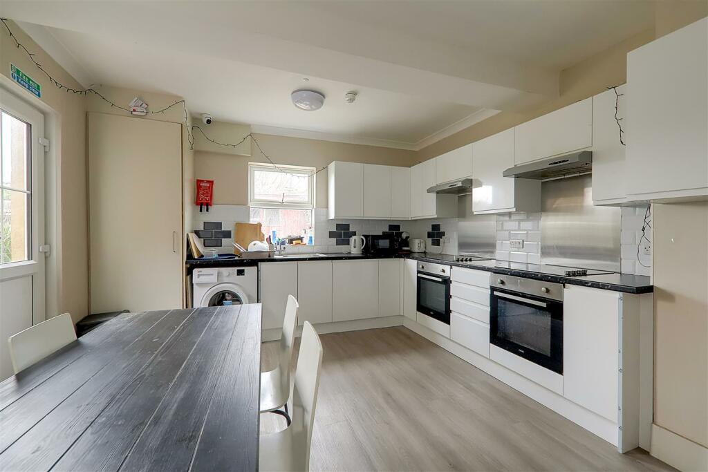 Additional image 11 of Warwick Gardens, Worthing, BN11